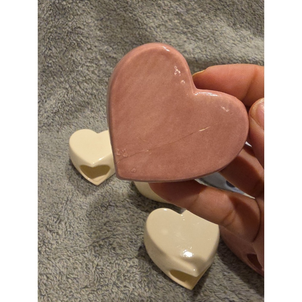 Set Of 12 Heart Shaped Ceramic Napkin Rings Pink Blue And White - Picture 4 of 5